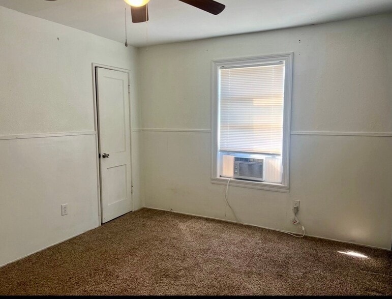 Building Photo - 415 Randall St