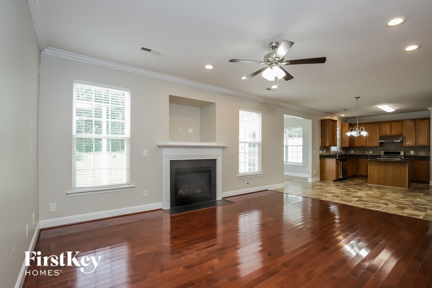 Building Photo - 3672 Village Springs Dr