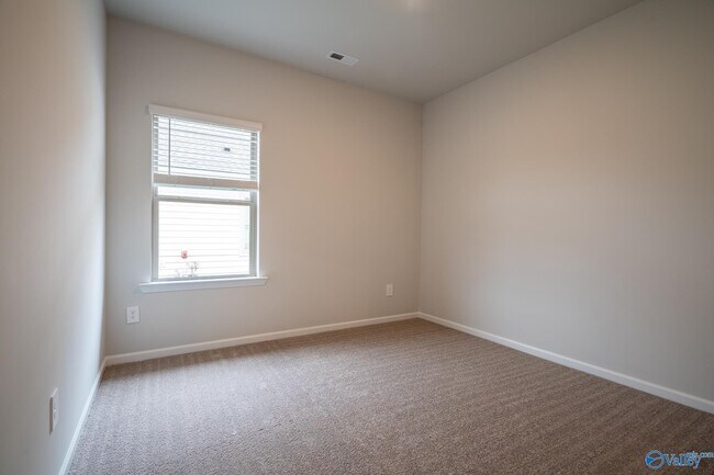 Building Photo - 14653 Mountain Strm Dr