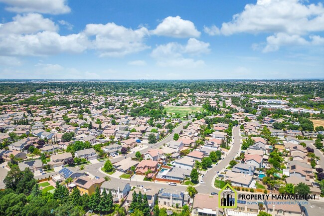 Building Photo - Luxury 5-BR Home Rental in Elk Grove