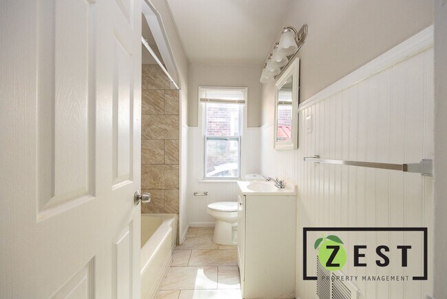 Building Photo - BEAUTIFUL 3 BED HOME