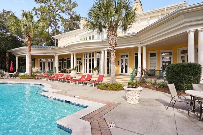 Building Photo - 2 bedroo 2-bathroom ground floor with screened patio for rent Wilmington Island
