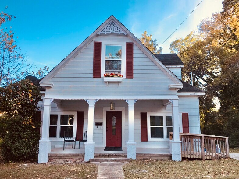 Home ?? - 903 Ward St