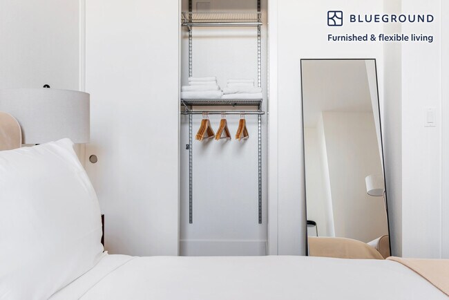 Building Photo - 261 El Camino Real