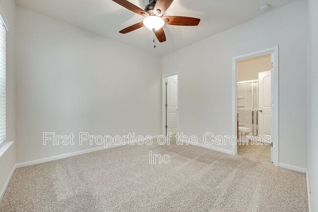 Building Photo - 1430 Harpers Inlet Dr