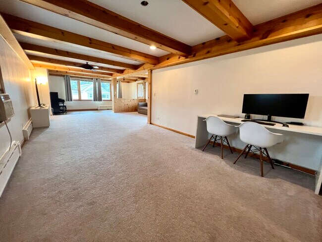 Building Photo - 1804 Chapel Ct