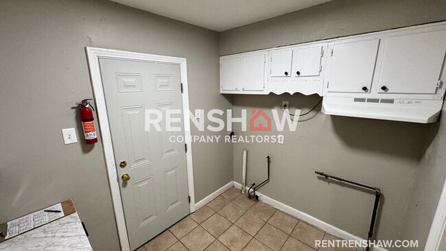 Building Photo - 1041 Isabelle St