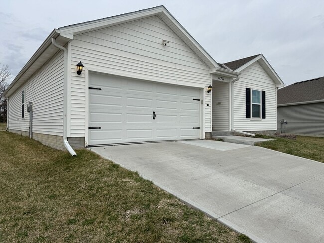 Building Photo - Modern 4-Bedroom Ranch in Tiburon Ridge North | Built in 2022 | Gretna Schools