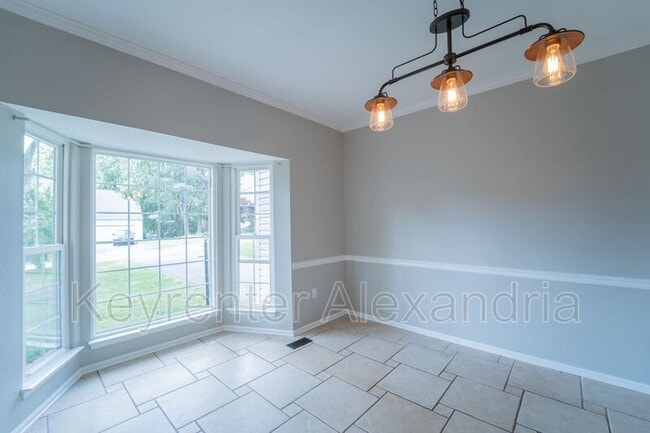 Building Photo - 13183 Oak Farm Dr