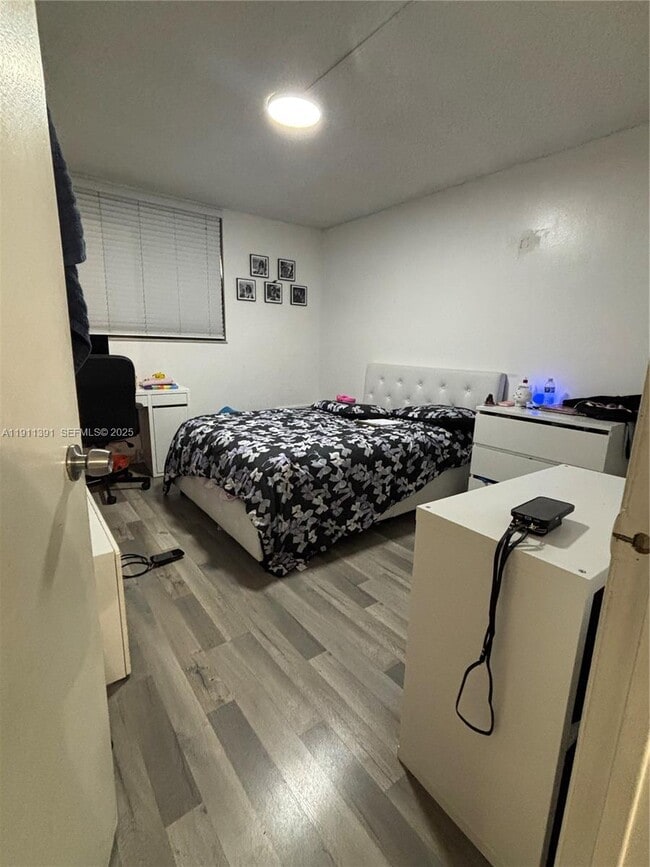 Building Photo - 3561 SW 117th Ave