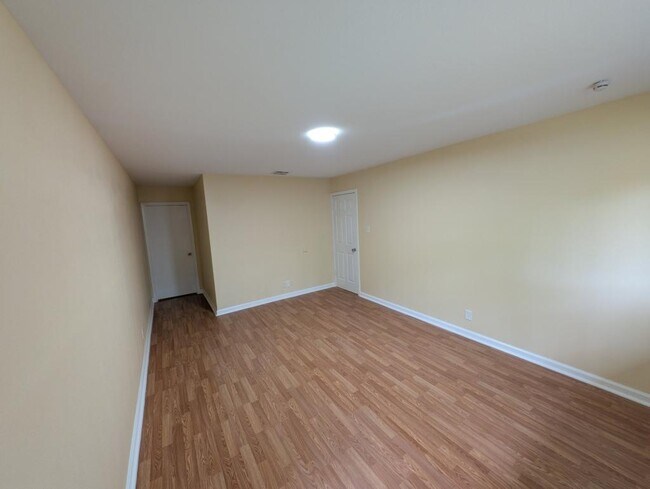 Building Photo - 14504 Waddesdon Bluff