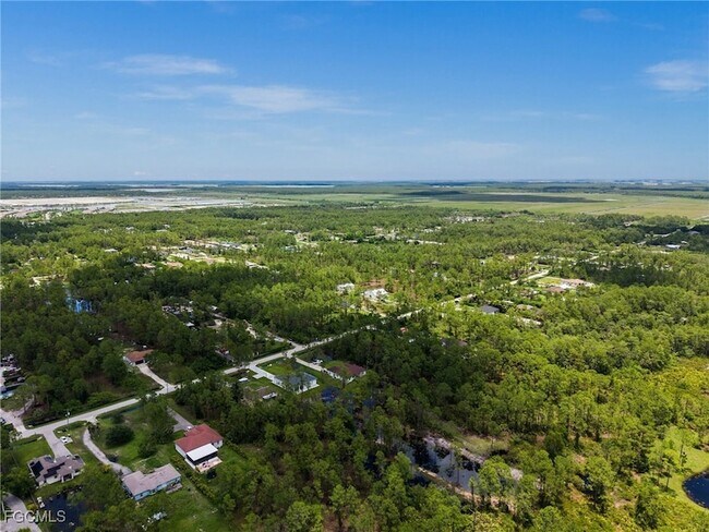 Building Photo - 3990 27th Ave NE