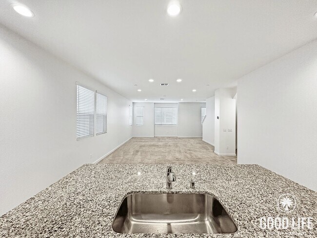 Building Photo - Beautiful 3BR Home in Stanton | Private Yard + 3 Car Attached Garage