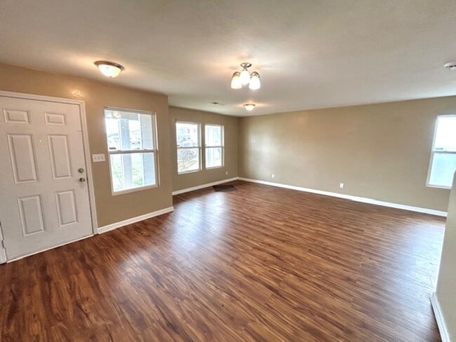 Building Photo - Time Limited Special Read More in Description!-Charming 3 -bedroom Home with a move in special-$3...