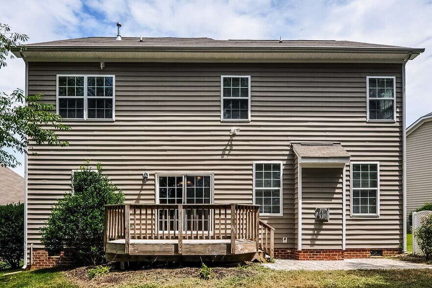 Building Photo - 1320 Trailing Rose Ct