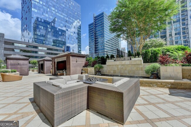 Building Photo - 3445 N Stratford Rd NE