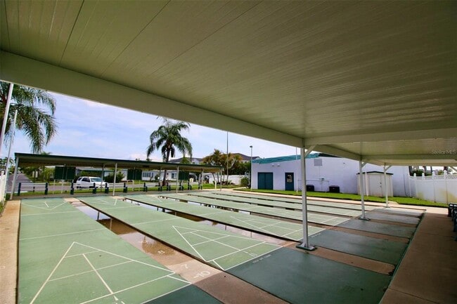 Building Photo - 10942 Poplar St NE