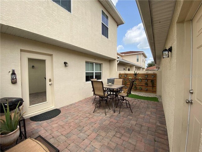 Building Photo - 2923 Puerta Del Sol Blvd