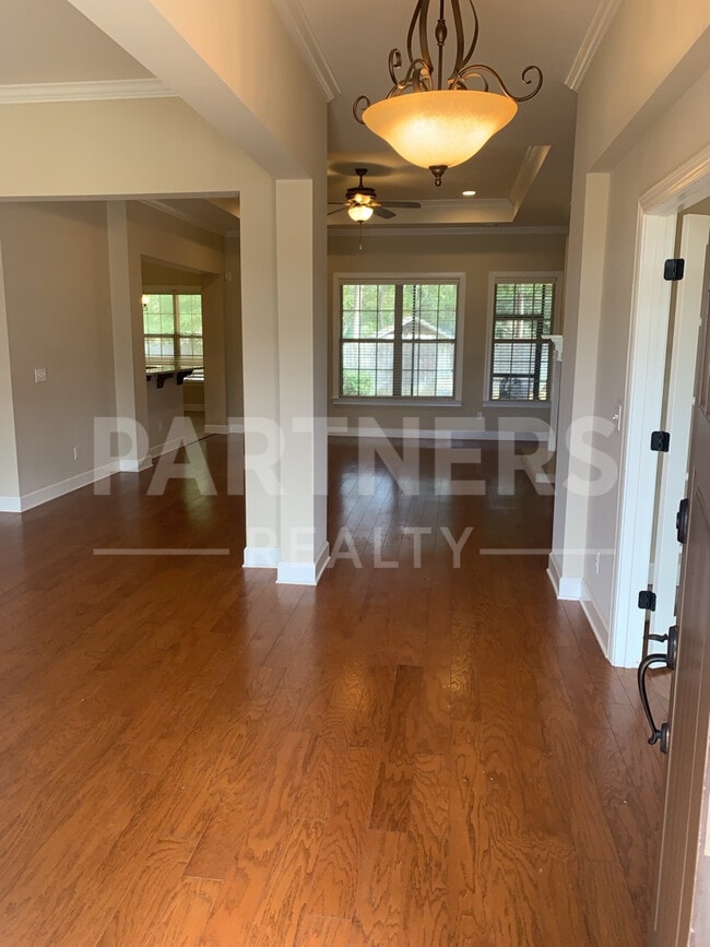 Building Photo - 9260 Marston Way