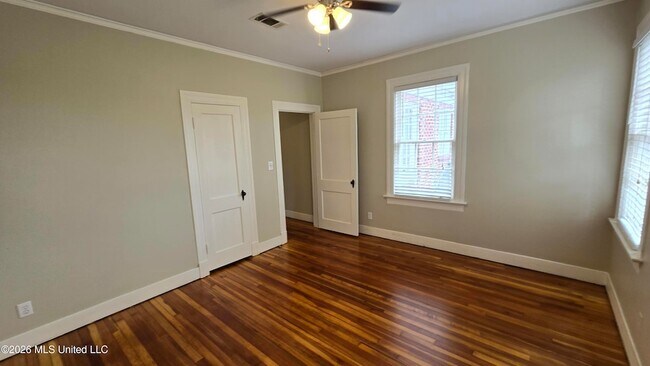 Building Photo - 785 Pinehurst St
