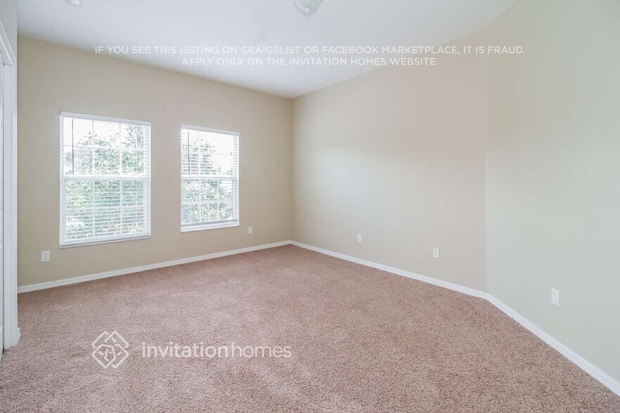 Building Photo - 150 Summit Ash Way