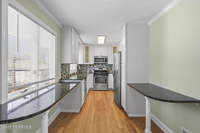 Building Photo - 448 Ocean Blvd