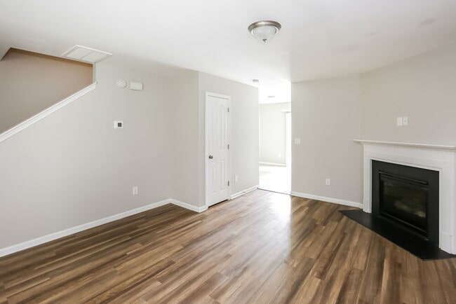 Building Photo - 3832 Glory St