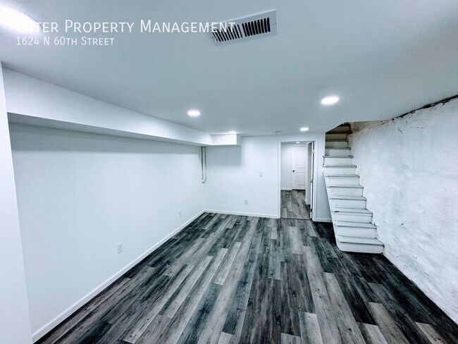 Building Photo - 1624 N 60th St
