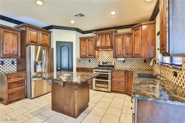 Building Photo - 235 Calvino Ave