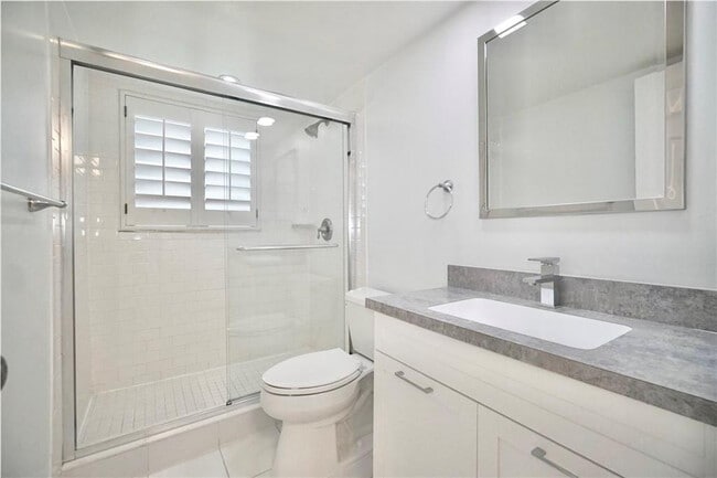 Building Photo - 2651 S Course Dr