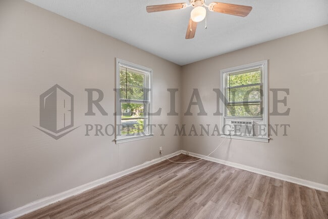 Building Photo - 345 Grover Ave