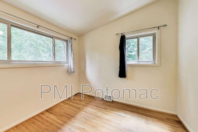 Building Photo - 4118 Wexford Ct