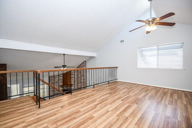 Building Photo - 2430 Long Reach Dr
