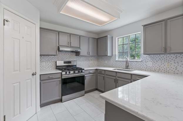 Building Photo - 5017 Cleves St
