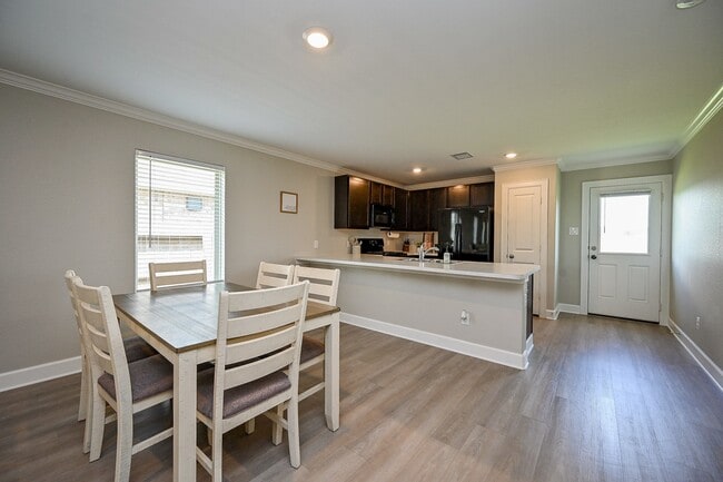 Building Photo - 4235 Palmetto Grv Ln