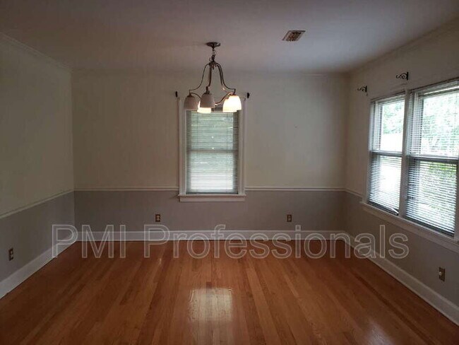 Building Photo - 429 2nd Ave
