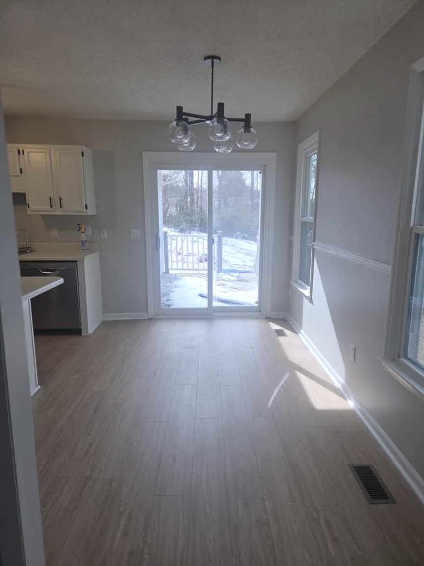 Building Photo - 2904 Bannf Ct