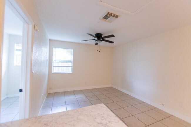 Building Photo - 1414 San Juan Ct
