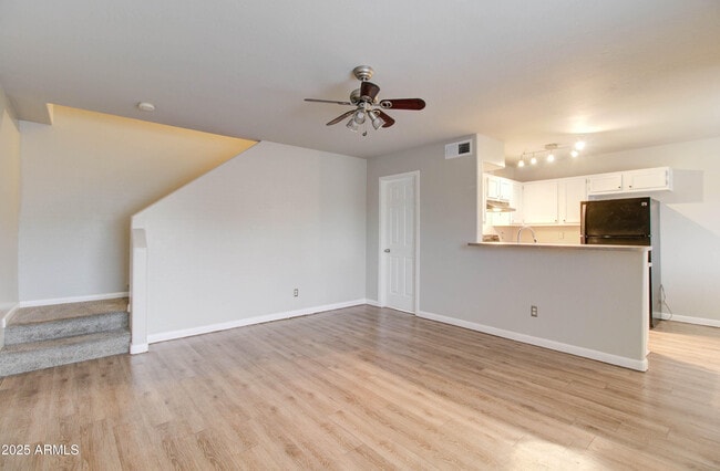 Building Photo - 2311 E Hartford Ave