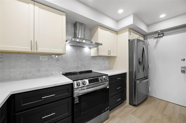 Building Photo - 3500 Galt Ocean Dr