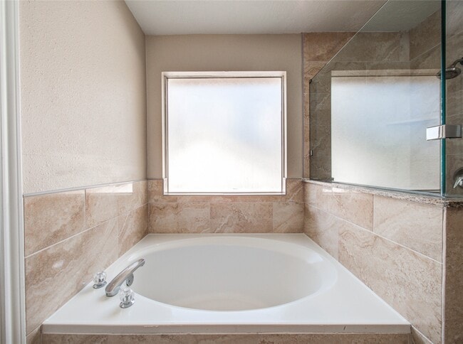 Building Photo - 13618 Woodspire Dr