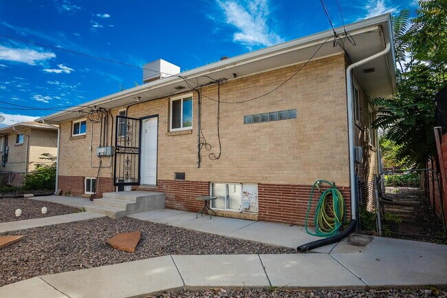 Building Photo - Charming duplex in Platt Park for rent