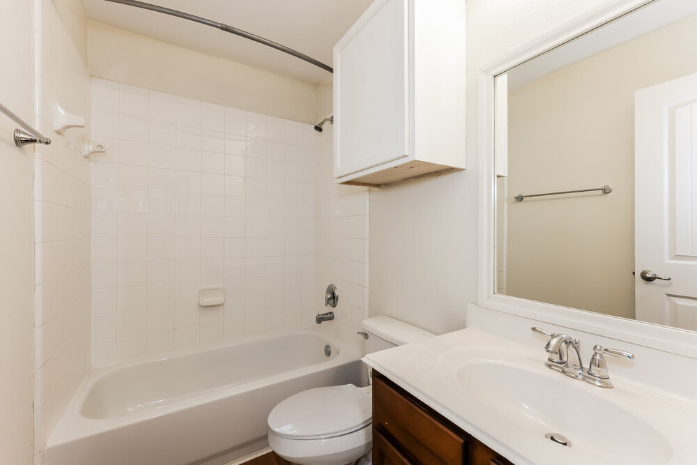 Building Photo - 4031 Ridgetop Dr