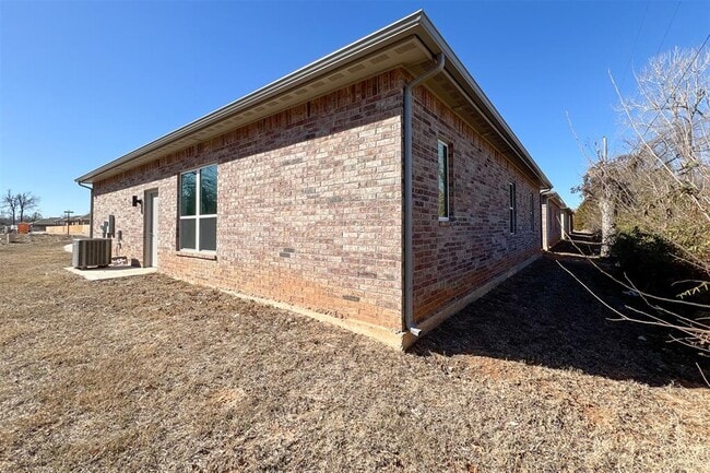 Building Photo - 821 Remington Ave