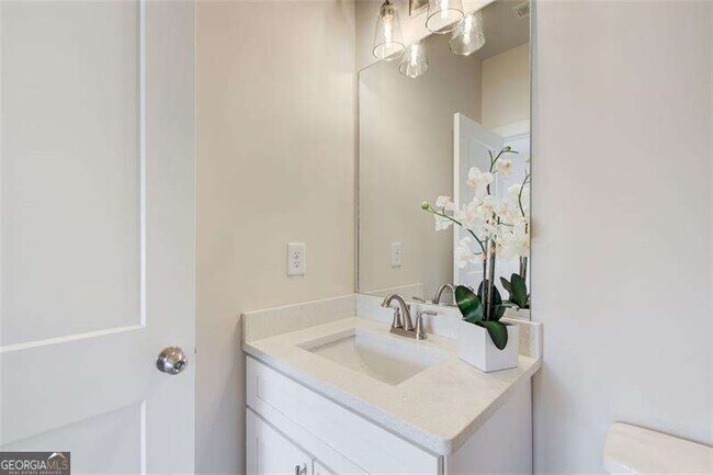 Building Photo - 1240 Oakland Terrace SW