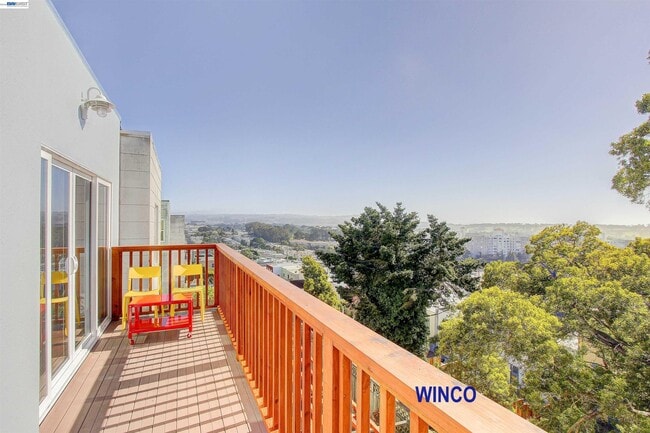 Building Photo - 263 Ralston St