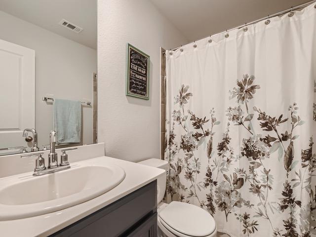 Building Photo - 195 Star Light Wy