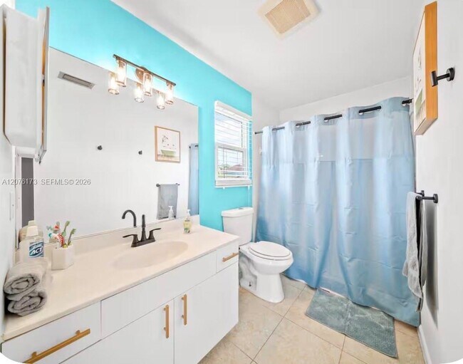 Building Photo - 1261 Bonefish Ct
