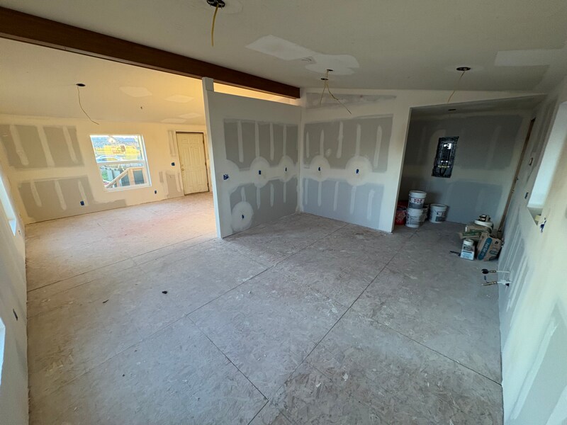 Building Photo - 471 Cheyne Rd