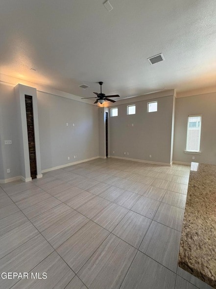 Building Photo - 3873 Loma Dante